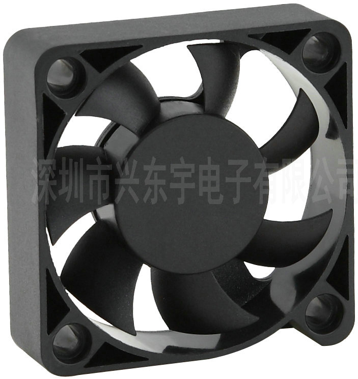 舞臺燈光散熱風扇http://m.chinazqcj.com/products-detail.asp?cpid=121